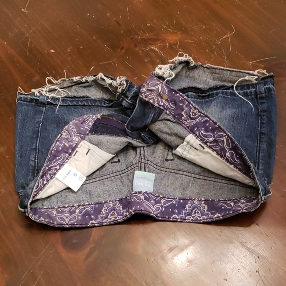 Old Navy "Daisy Dukes" Bootie Shorts - Picture 6 of 6